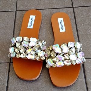 NIB  Madden Brielle Sandle